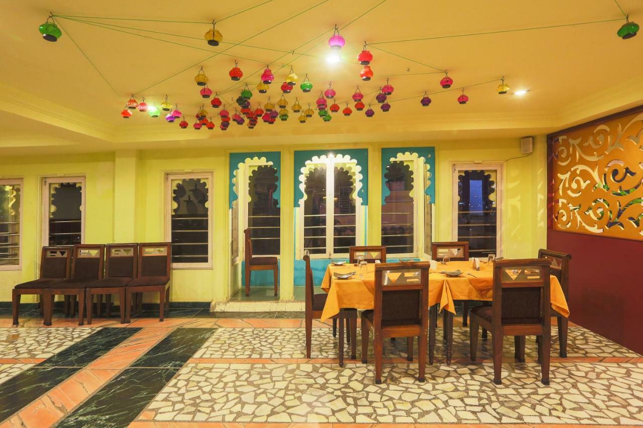 Hotel Jaisingh Garh By Innovating Hospitality Udaipur Exterior photo